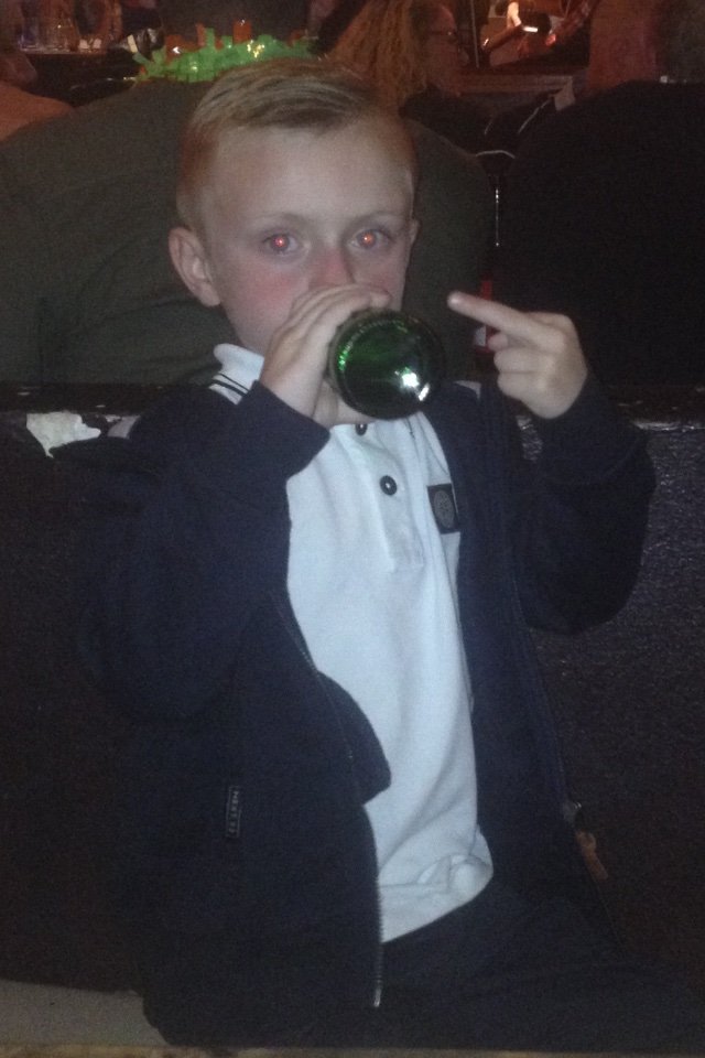 MarkHallimond's profile picture. Family.