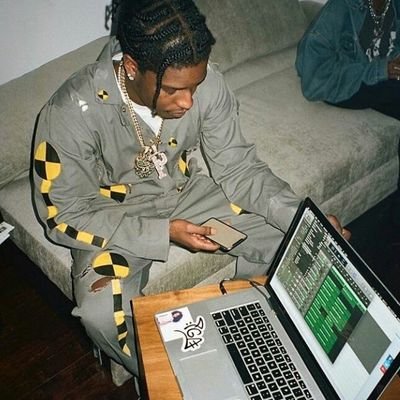 fIetxher's profile picture. psn: Fletxch 👑