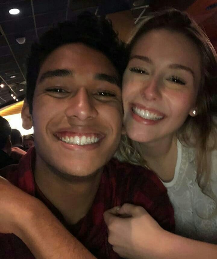 FC DO MELHOR YOUTUBER DO MUNDO!! Fan accont
FC DO AUTHENTIC!! FÃ DESDE 2013
#FMC
LEMBRE: TAMO JUNTO ATÉ DEPOIS DO FIM