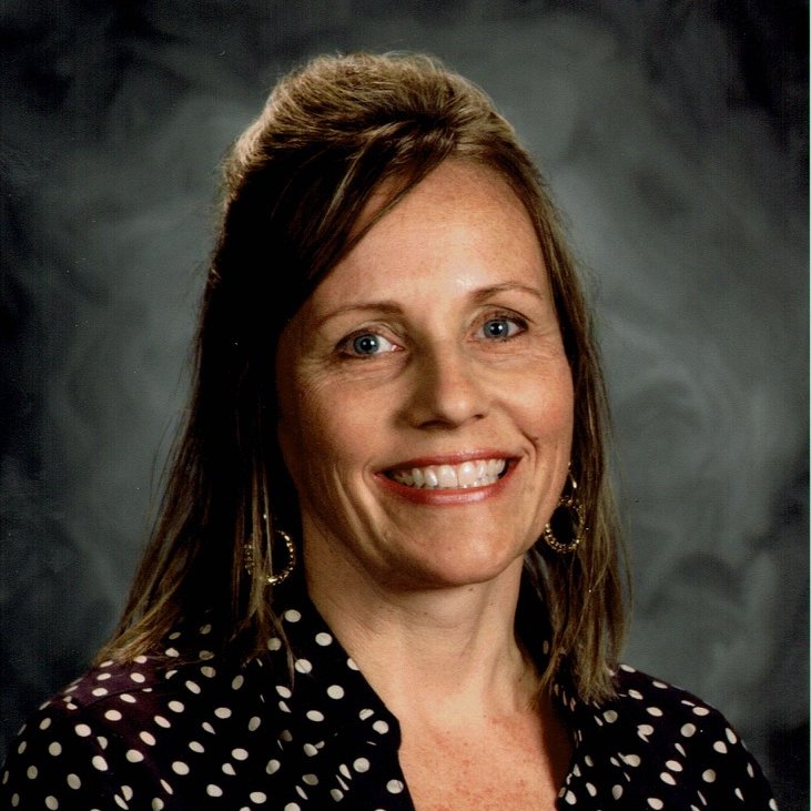 SusanWi73020040's profile picture. Teacher - Writer - Housegodess