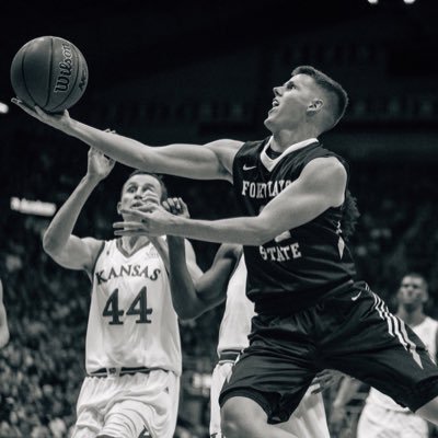 TreyOneil12's profile picture. Romans 8:31 • Faith/Family/Basketball • #Strive4Greatness • #TigerHoops