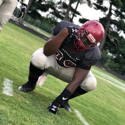 Maplewood HS C/O ‘20 6’2 290 lbs.. 3 ⭐️ DE / OL / DL Keep Grinding 🎒#SlowFeetDontEat 🗣 #SayLessDoMore #Elite3🔺