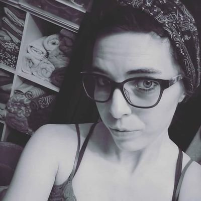 Vegas local
Married
mom of 3 crazy boys
advocate for mental heath, ADHD and Autism.
die hard horror and paranormal gal