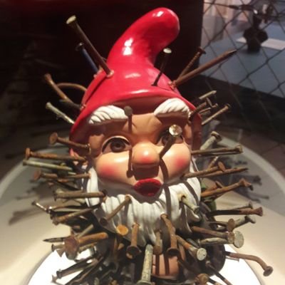 pflaumenstein's profile picture. hier weil