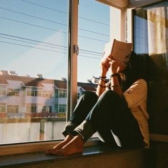 Atrévete a salir de tu zona de confort! todo cambio es bueno... puede ayudarte a crecer☝.. o a seguir con la rutina! tu tienes el poder!