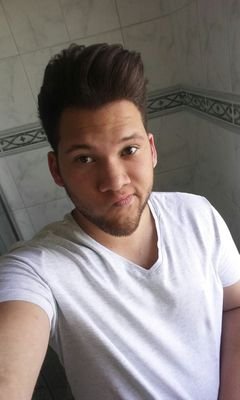 Tyler75225104's profile picture. Low battery mode
send me memes, get nudes. seems fair
Follow if you're interested in the most normal life in the world
follow back