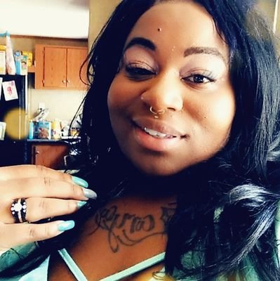 adams_venus's profile picture. 🅿︎🅻︎🆄︎🅼︎ 🆁︎🅴︎🆃︎🅰︎🆁︎🅳︎🅴︎🅳︎ 🅻︎🅾︎🅻︎