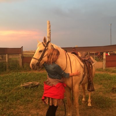 vickylovelock's profile picture. 