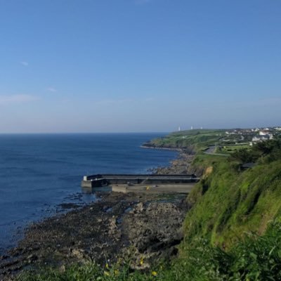 We are 4th class in Glór Na Mara in Tramore. 30 pupils & me