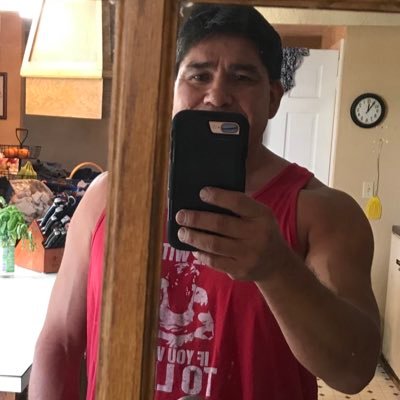 by day, returning student at NSU for cherokee studies. rhodes scholar and MENSA member! by night, VCR and pager repairman! #Cherokee #NSUOK #weightlifting