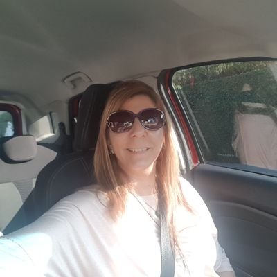 AnaBrugugnolli's profile picture. 