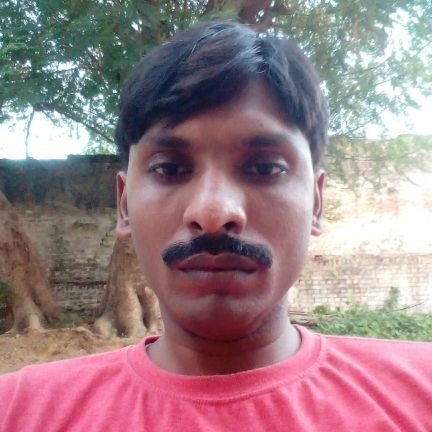 भारतीय रेल का कर्मचारी