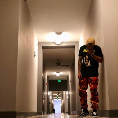 sneakerhead718's profile picture.