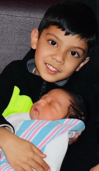 Poozav's profile picture. 