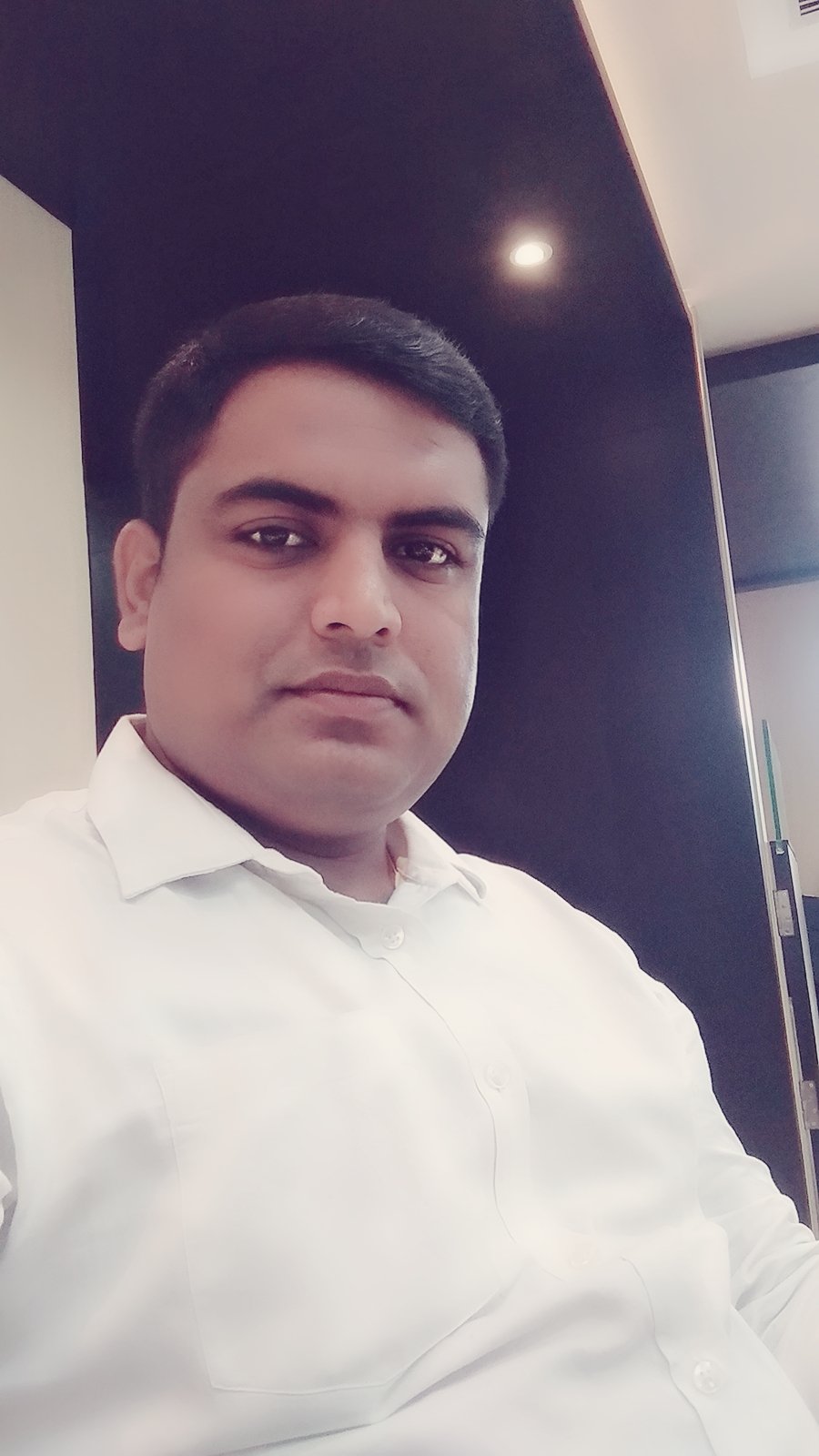 AMITDUBEYREAL's profile picture. 