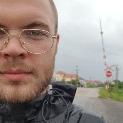 News Editor and Radio Anchor @ Ö3 | Postgrad @ Diplomatic Academy | philosophy and economics | political science | chinese studies