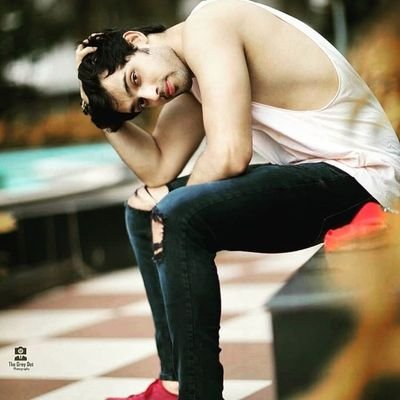 parthsamthaanf2's profile picture. Parth samthaaan 😍 FC 
reply from him 5 times on insta tweeter and FB live chat...
admin harshu 
love you rockstar
love you rockstar 😍