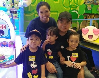 Kulotzkyme1's profile picture. Ina.Asawa.Anak.Kapatid.Kaibigan