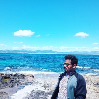 harishrox88's profile picture. MUFC! RCB! always a red ❤I'm a traveller for life! masters @TUHH 
living my life like I should!