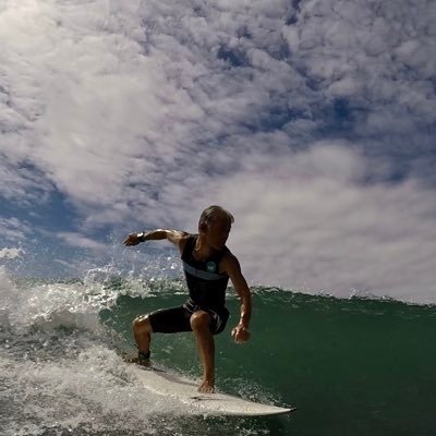 湘南在住、ショートボードサーファー、ホームポイント静岡・湘南、楽しくやれればOK!