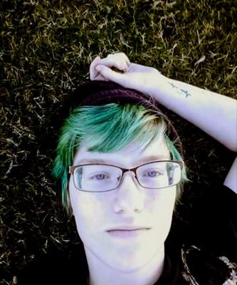 Oliver, 24
Liberal, trans witch
Midwest life is hell
I dream of the ocean