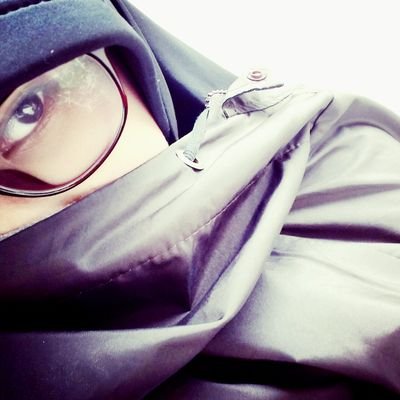 sherla_amira's profile picture. ♥ ALLAH S.W.T ♥ MamahAyah ♥ TimHore • Bathroom Singer •
