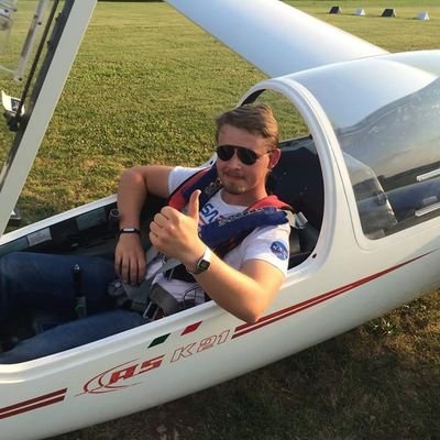 ale_redglider's profile picture. Just me.