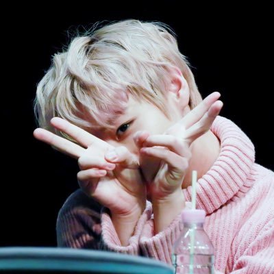 เจ้าจอม | ชอบกินขนมทุกอย่างในโลกใบนี้ | ที่ไม่ตอบเพราะไม่มีคนคุยด้วยคั้บบ555555