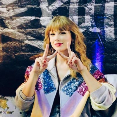 🇻🇳a girl who is obsessed with another girl called Taylor Swift 🇻🇳 #Reputationasia #herewego
