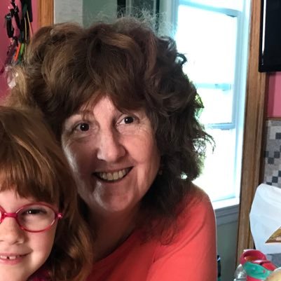 #writerscommunity #writingcommunity #creativenonfiction #NF #stigmafree Erstwhile poet and cooking teacher: #sourdough #butterflies #orchids #escritores