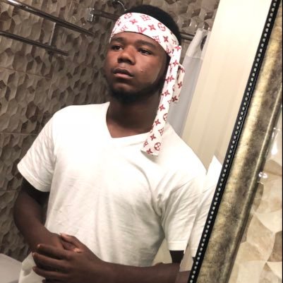 Up and coming⚡️ Cameraman..... Follow me on IG CameraMan_shake The more You Get to know me you will see how cool I am