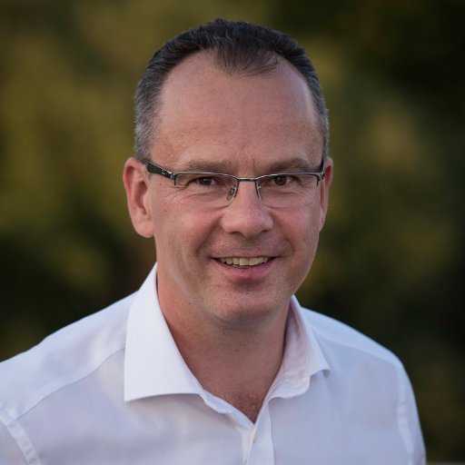 CEO @NextEdge AG, former #Partner @TCS #Director@Cisco, special interest for: #Innovation#IoT #Entrepreneurship #AI #Innovation Father of 2;Tweets are my own