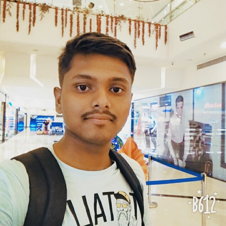 Tech Lover, I love new gadgets & technology...