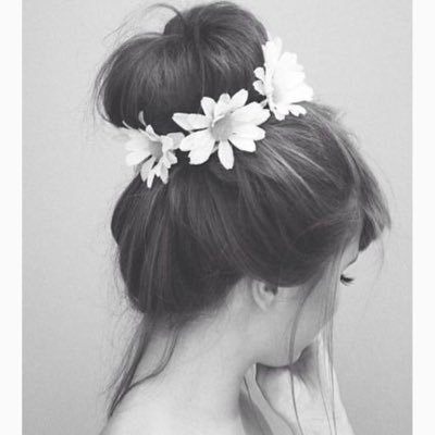 ﮼أم،لأميرين،وأميرة🌸 ﮼أرى،فيهم،كل،الحياة ﮼مستثناة،لاتليق،بي،المقارنات..