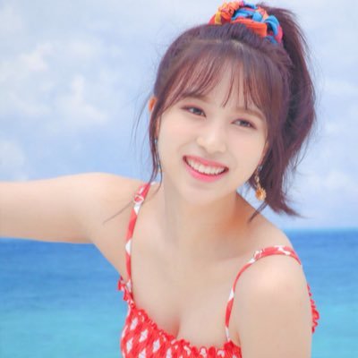 Twice 専用 ミナ モモ ツウィ Twitterissa ミナのshyshyshyも可愛い クールな時もいいけどこーゆう時も最高 共感rt