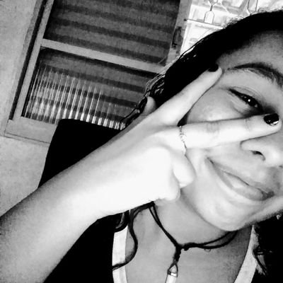 Estou gravada no seu coração mesmo se eu morrer, eu viverei para sempre❤
Youtuber e fã de K-pop♥💤 Digitando............