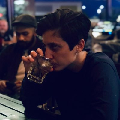 breauxbreaux's profile picture. Relax, Take it easy. #TheWorldIsYours