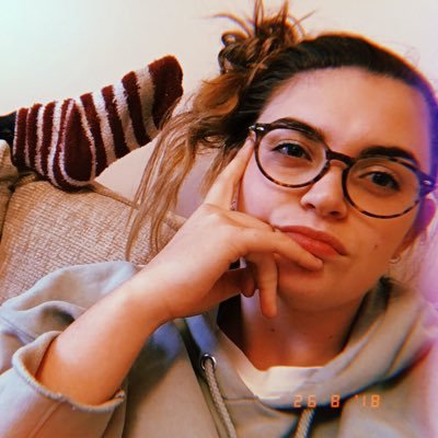 21//Instagram ktee_1402\\🌙 chuck it in the fuck it bucket 🖕🏼