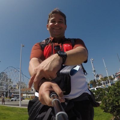 Brazilian IT Sales Executive, experienced in CyberSecurity, Cloud and Infrastructure. Enthusiast about new technologies and visionaries Solutions.
