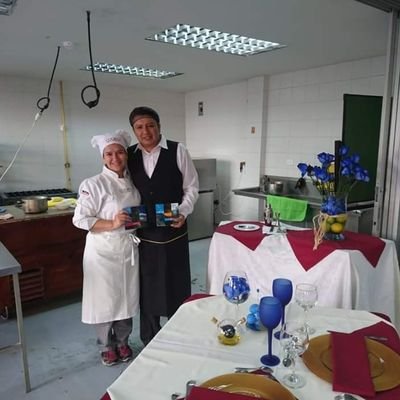 Somos el resultado de una rica herencia culinaria de experiencias, sabores y texturas, te invitamos a deleitarte con nuestros platos tradicionales.
