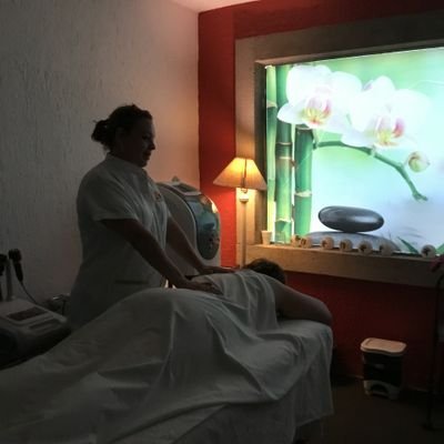 Tratamientos Faciales, Corporales y Terapias (Relajante,descontracturante). Soy Lili y me dicen que tengo #ManosMágicas😊