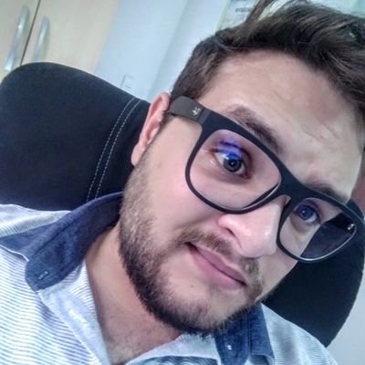 Gustavo_dot_py's profile picture. Um doido qualquer ai