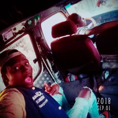 one bwouy who is crazy,free spirited.....art is the only business at my heart left to do ,I'm in love with music,we dance to the vibes and understand the lyrics