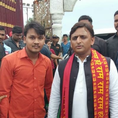 Maneesh36672632's profile picture. मेंबर समाजवादी पार्टी
 जय समाजवाद जय अखिलेश
