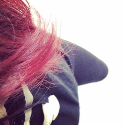 ValaMela196's profile picture. 19.Juni // Life addicted to Music, Art and Design // SCREW //