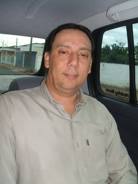 Funcionário Público Municipal. Acadêmico em Administração e Gestão de Pequenas Empresas.