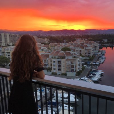 em_jsse's profile picture. 