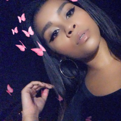 yes_im_her24's profile picture. 