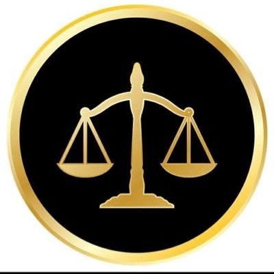 دكتوراة في القانون، خبرة أكثر من 10 سنوات في تدريس المقررات القانونية والتدريب على الاختبارات وعمل الأبحاث القانونية.