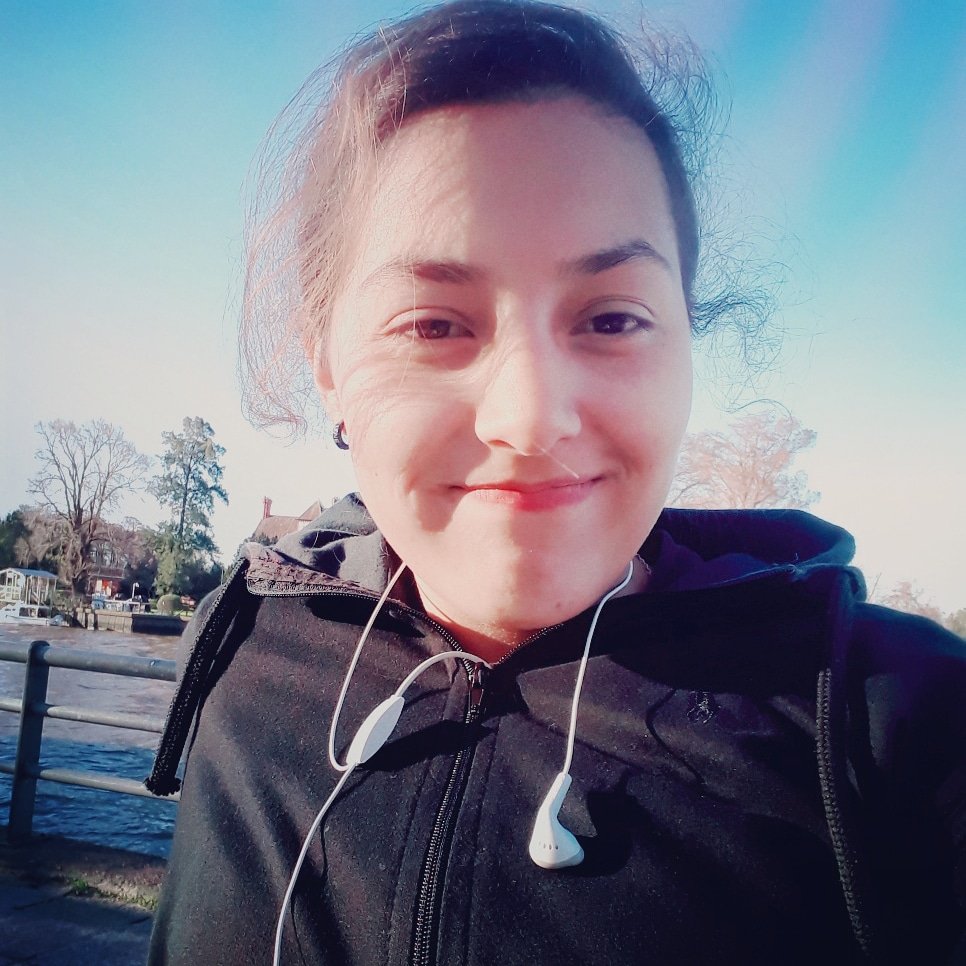 Seguiré a mi corazón que es más honesto que cualquier otro ❤❤

Hincha de RIVER ❤❤
Directioner 💞